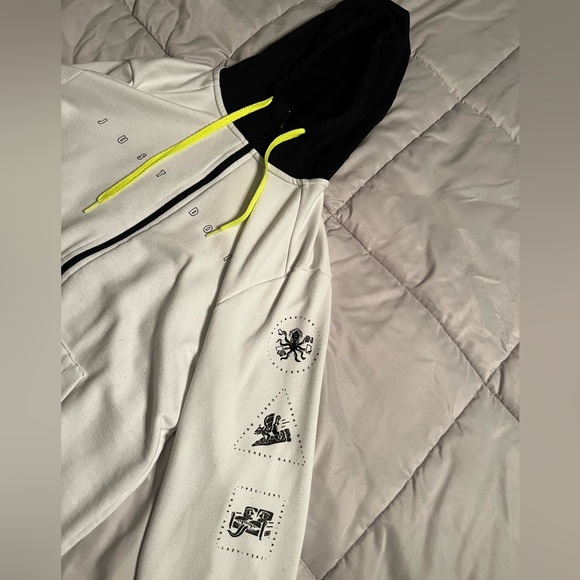 Nike Men’s lightweight fleece zip hoodie - Men size M - Picture 3 of 4